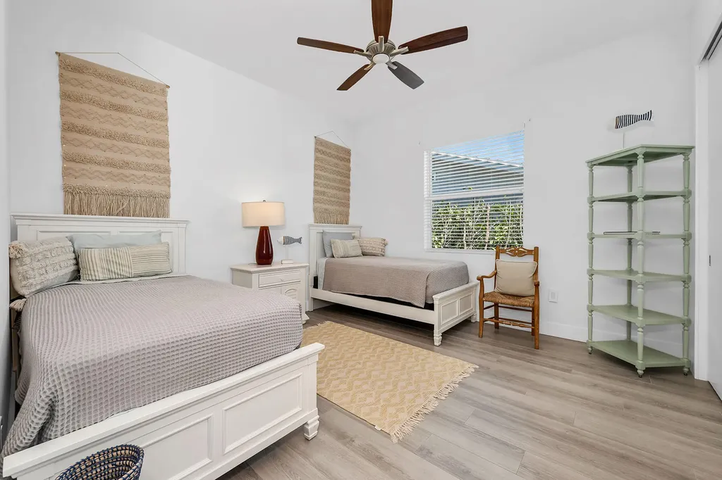 811 108th Avenue N Naples FL 34108