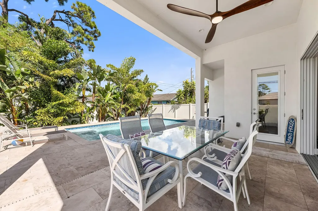 811 108th Avenue N Naples FL 34108