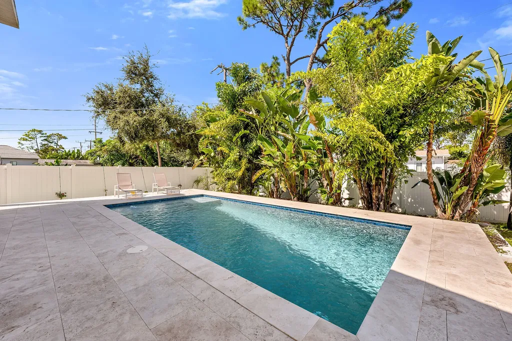 811 108th Avenue N Naples FL 34108