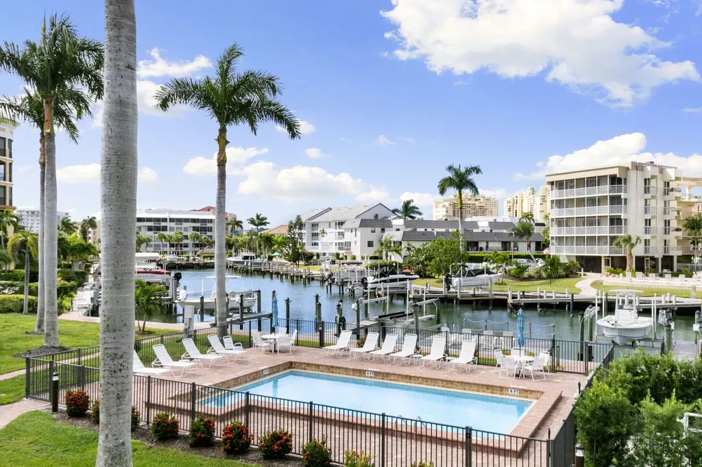 900 Panama Court Marco Island FL 34145