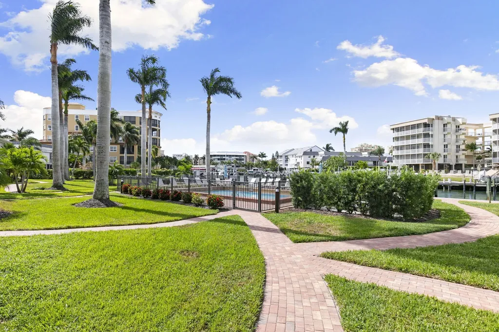 900 Panama Court Marco Island FL 34145