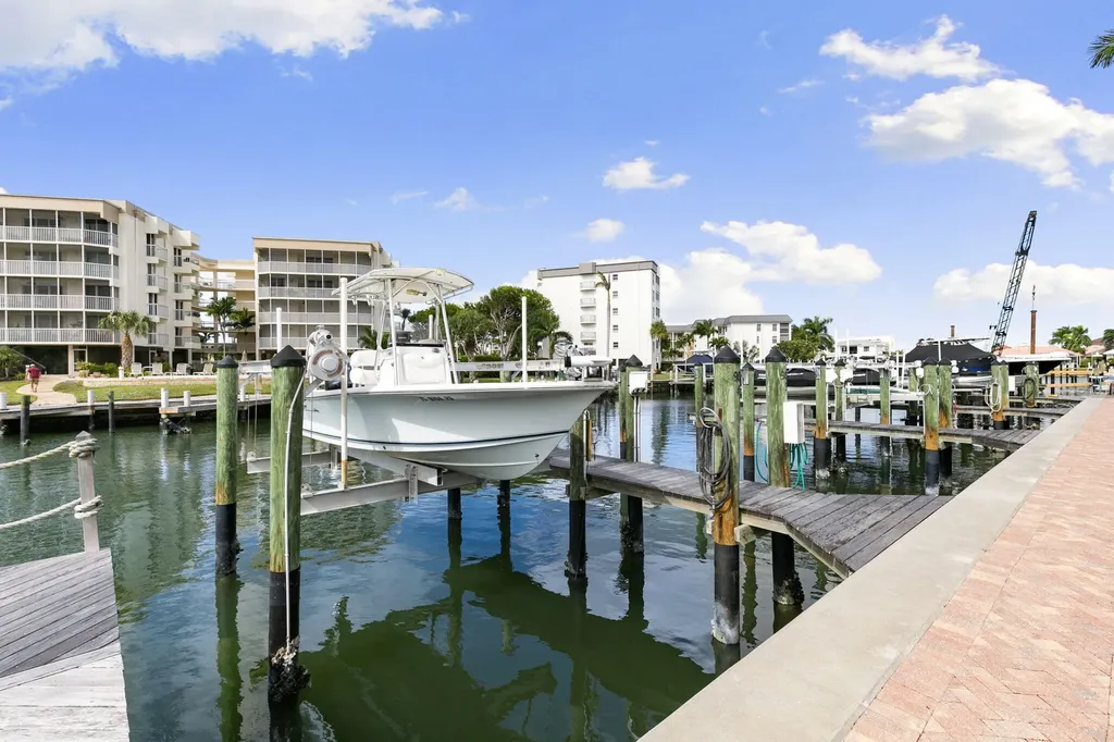 900 Panama Court Marco Island FL 34145