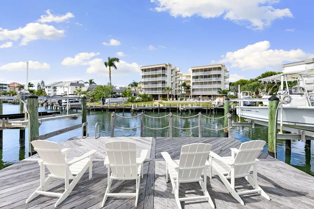 900 Panama Court Marco Island FL 34145