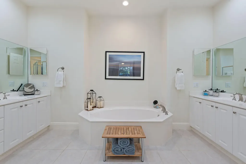 9224 Campanile Circle Naples FL 34114