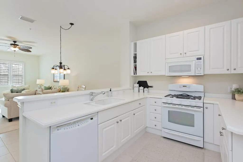 9224 Campanile Circle Naples FL 34114