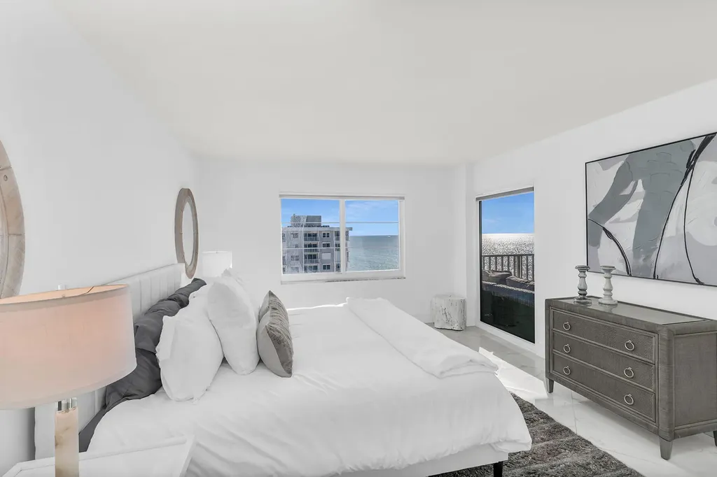 3443 Gulf Shore Boulevard N Naples FL 34103