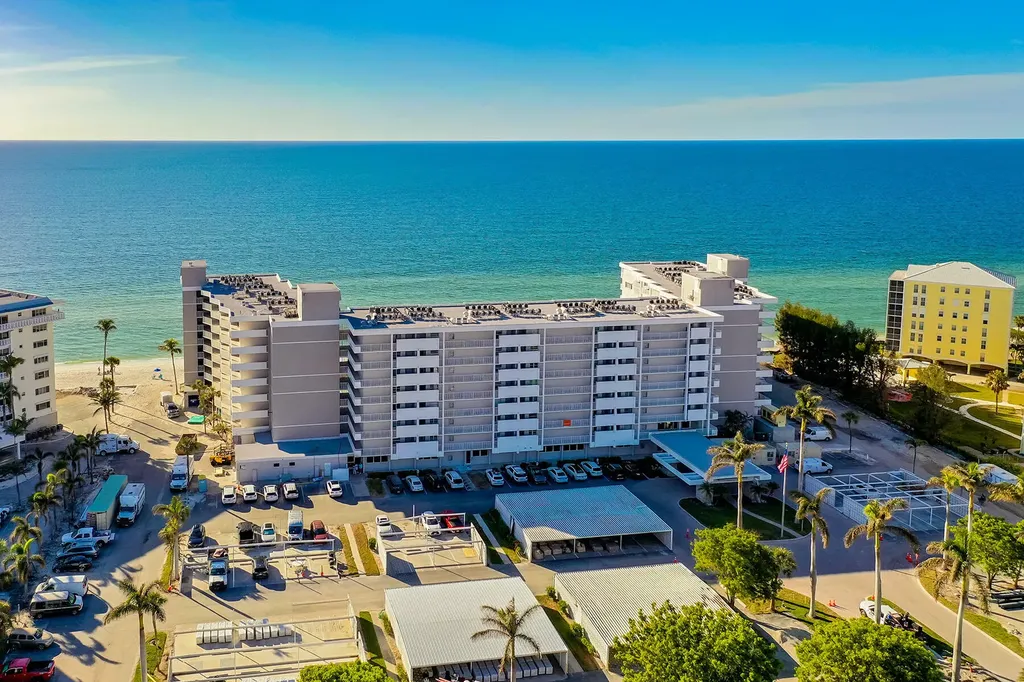 3443 Gulf Shore Boulevard N Naples FL 34103