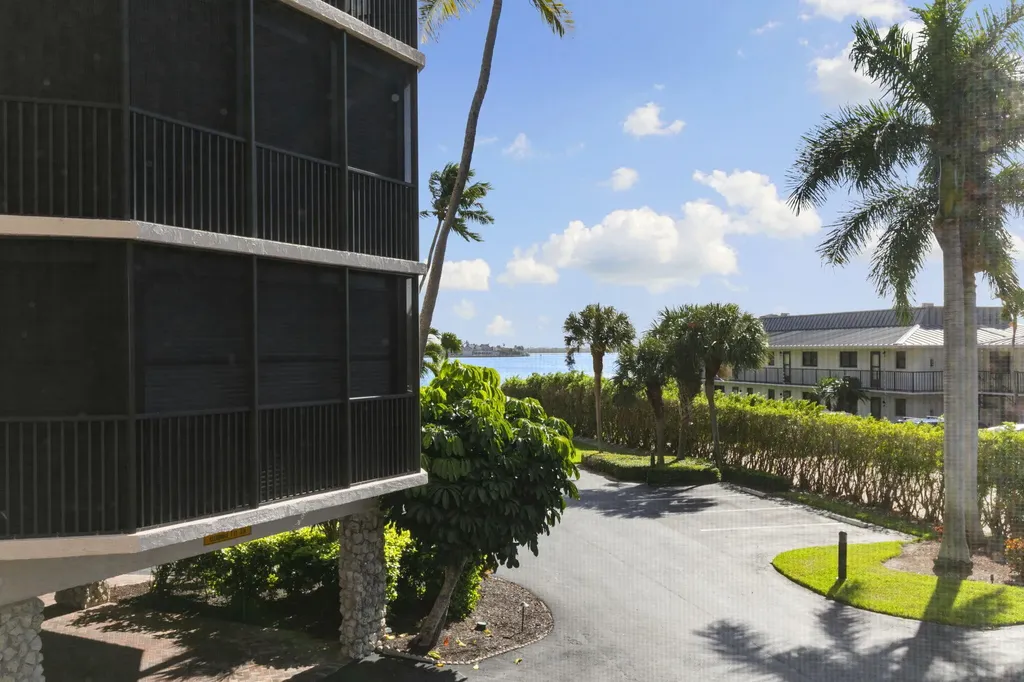 961 Collier Court Marco Island FL 34145