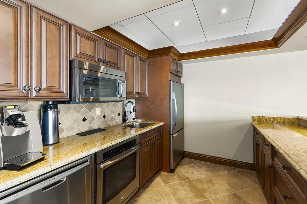 961 Collier Court Marco Island FL 34145