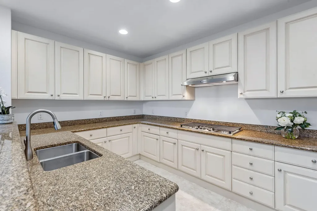 2710 Callista Court Naples FL 34114