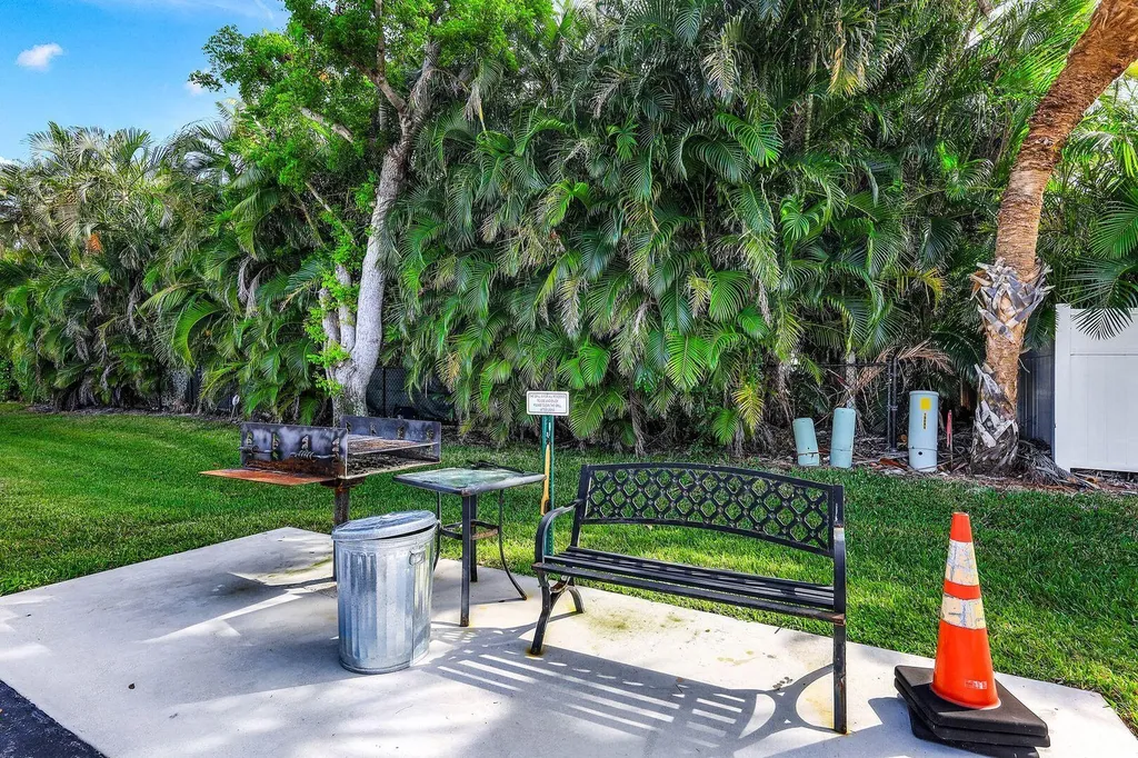 861 S Collier Marco Island FL 34145