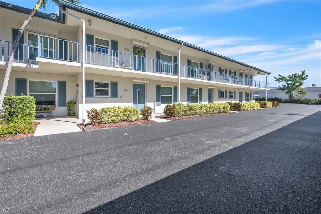 325 Charlemagne Boulevard Naples FL 34112