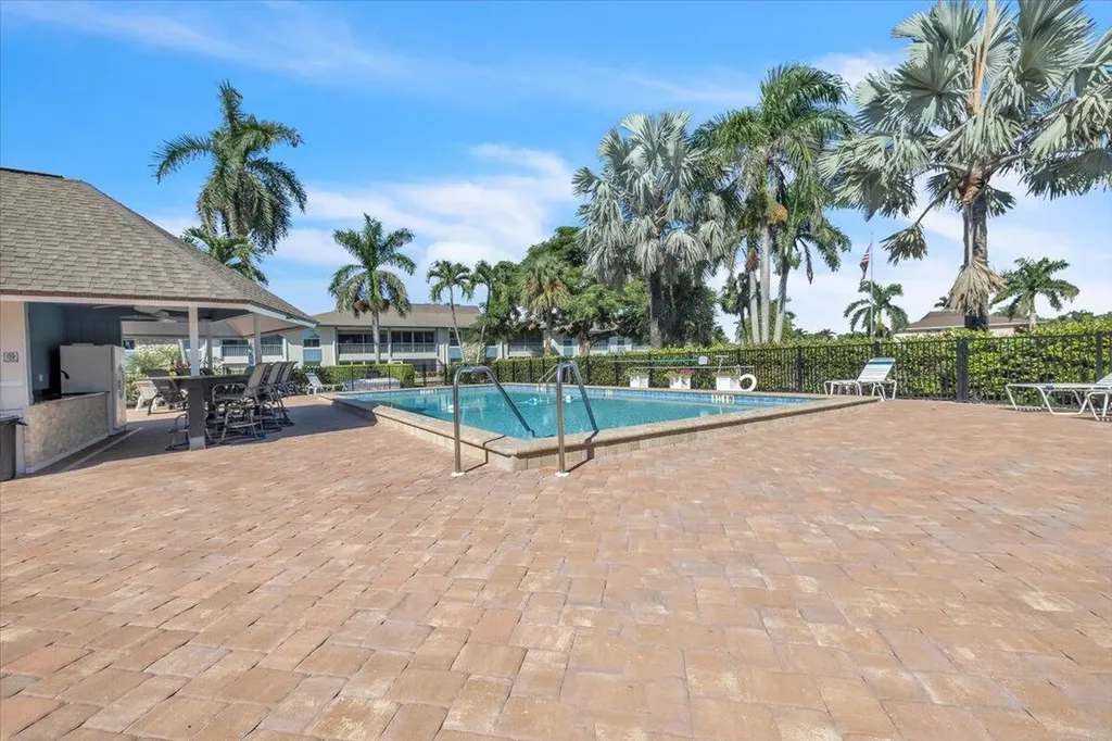 325 Charlemagne Boulevard Naples FL 34112