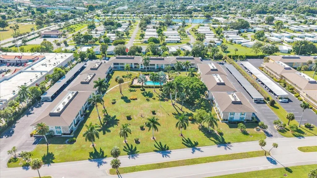 325 Charlemagne Boulevard Naples FL 34112