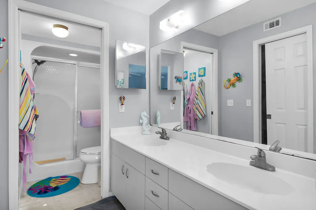 409 Gabriel Circle Naples FL 34104