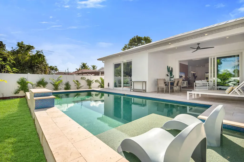 789 109th Avenue N Naples FL 34108