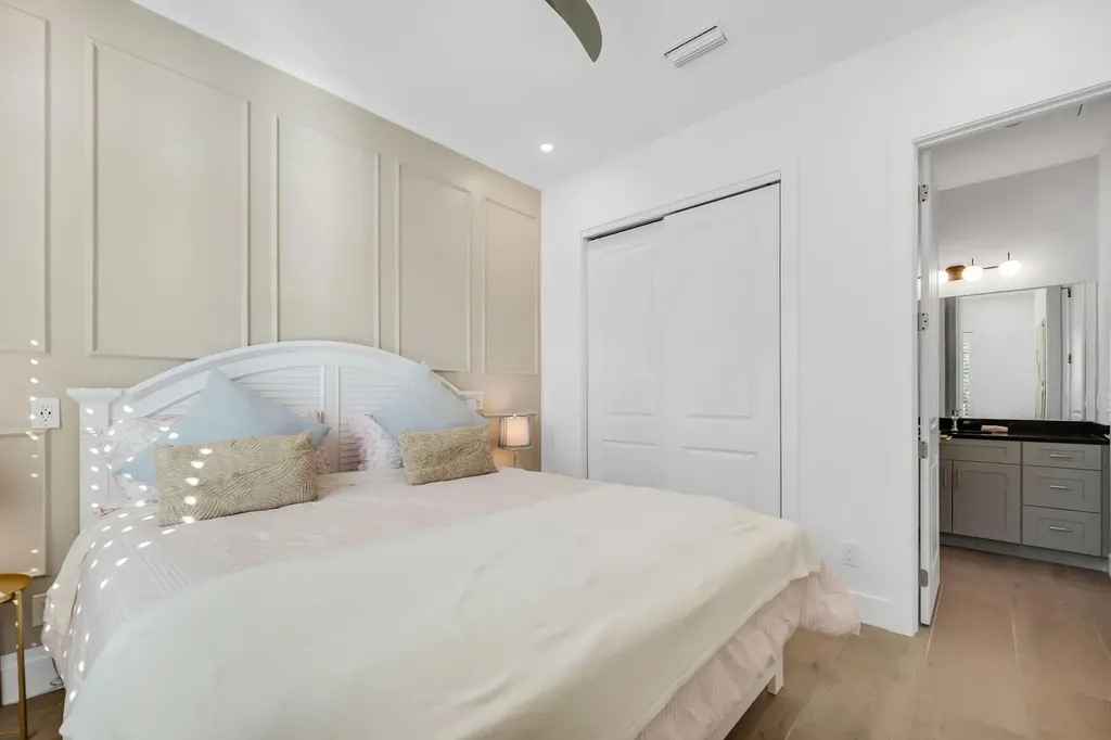 789 109th Avenue N Naples FL 34108