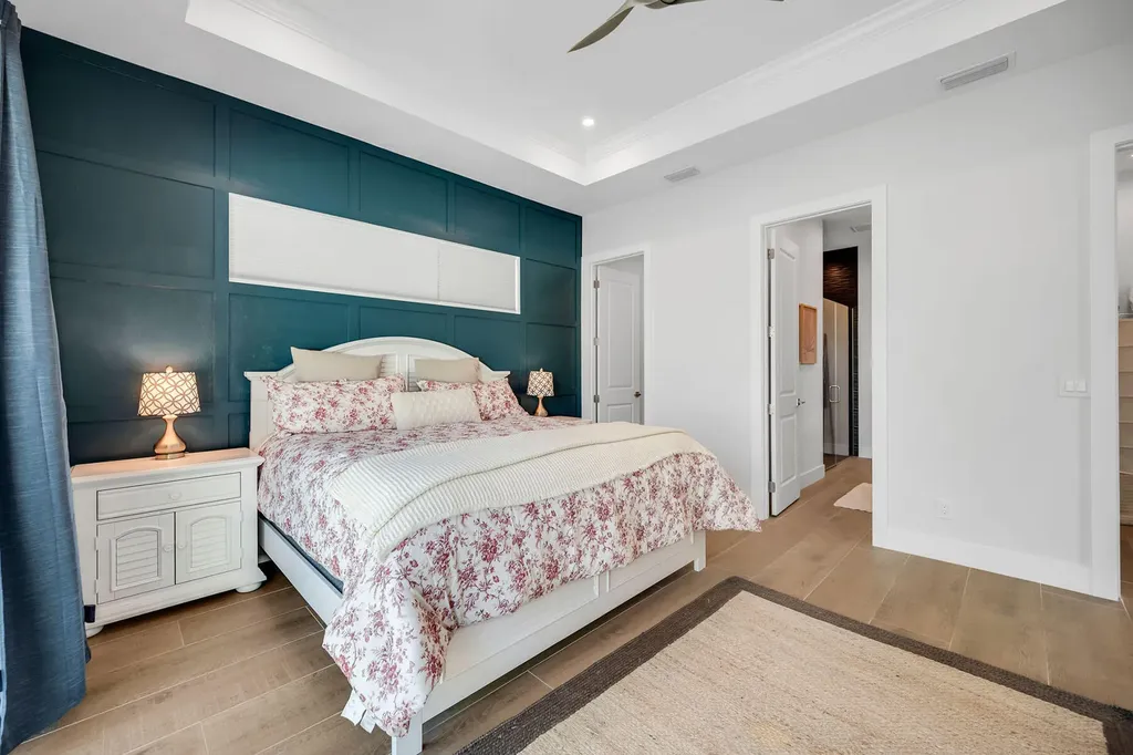 789 109th Avenue N Naples FL 34108