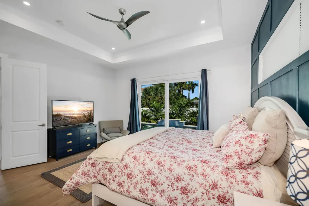 789 109th Avenue N Naples FL 34108