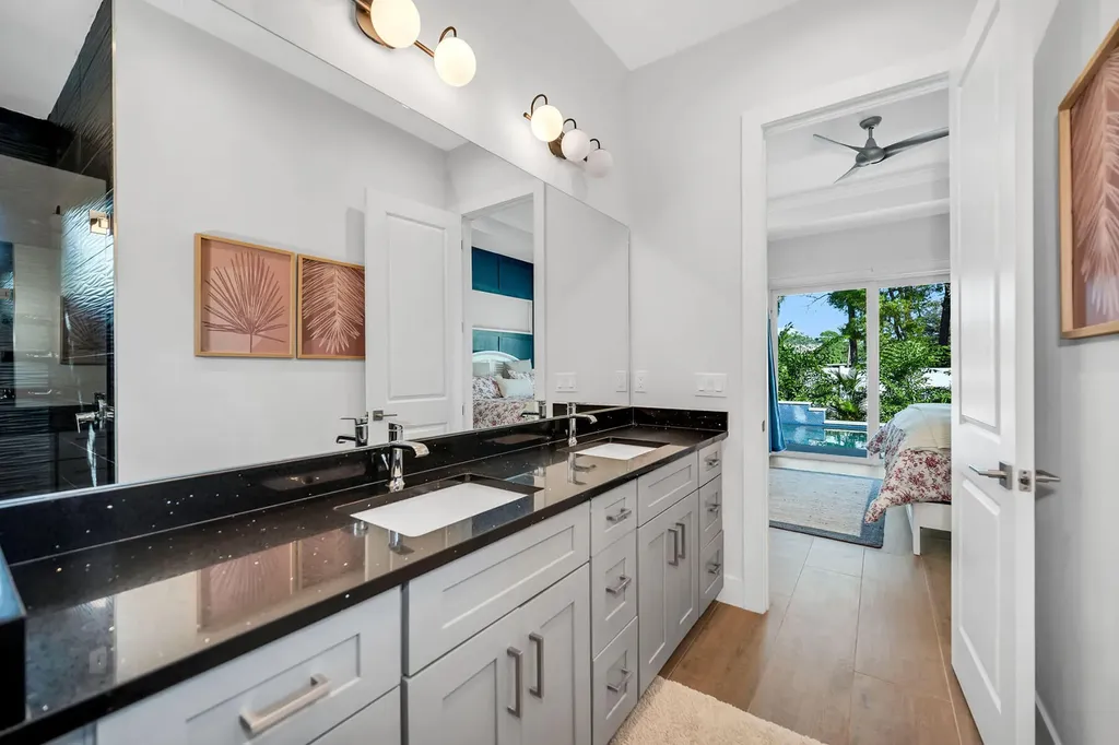 789 109th Avenue N Naples FL 34108