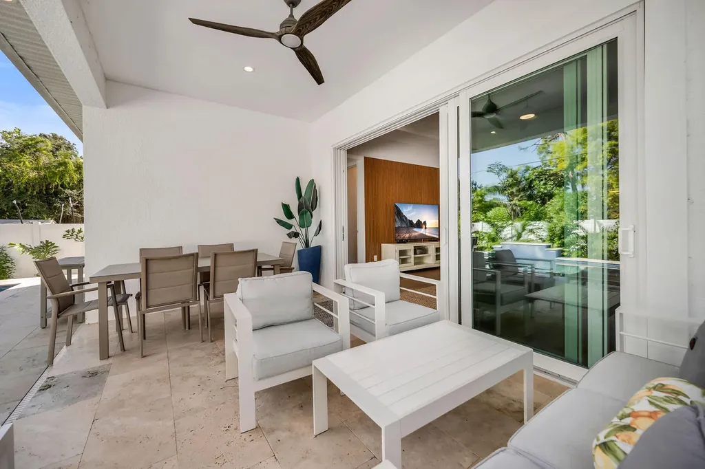 789 109th Avenue N Naples FL 34108