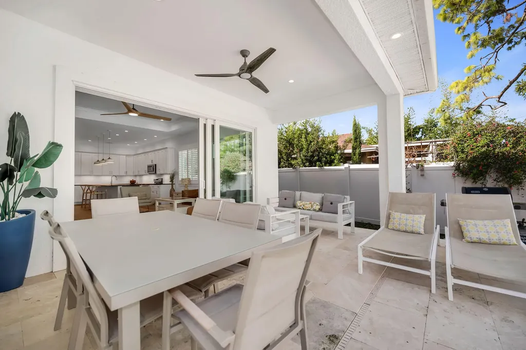 789 109th Avenue N Naples FL 34108