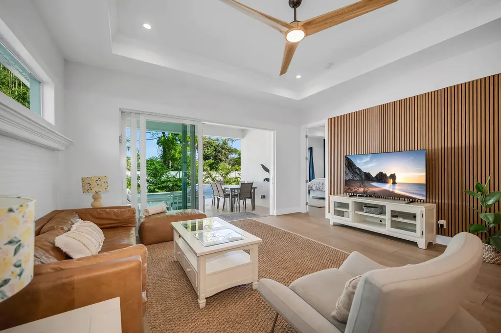 789 109th Avenue N Naples FL 34108