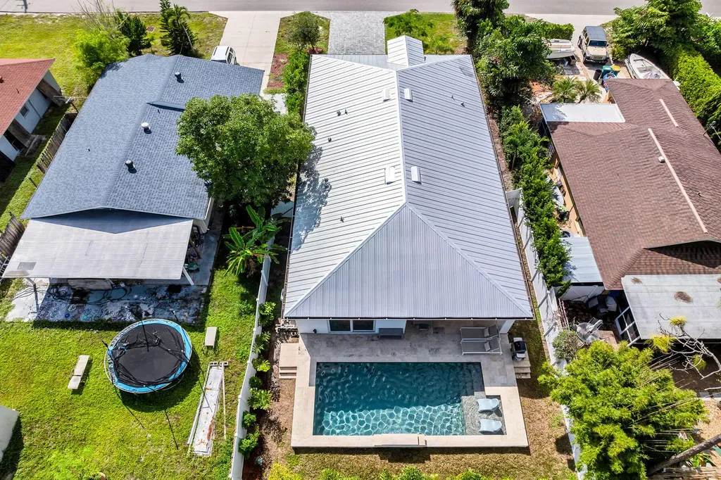 789 109th Avenue N Naples FL 34108