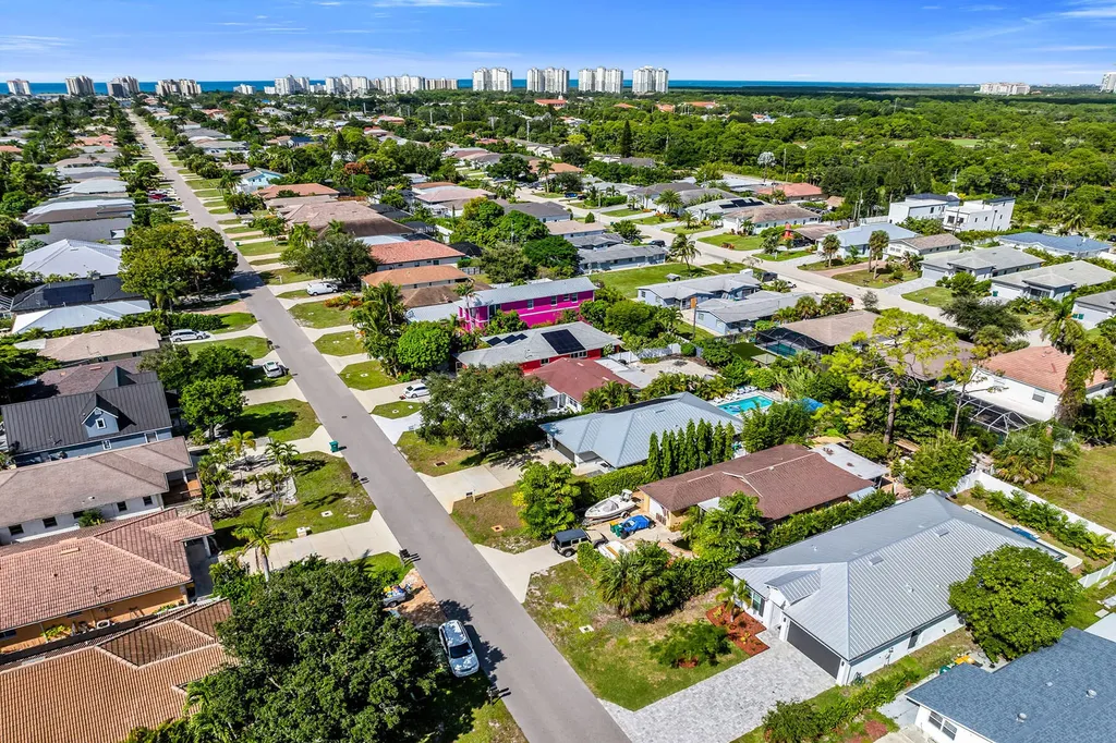 789 109th Avenue N Naples FL 34108