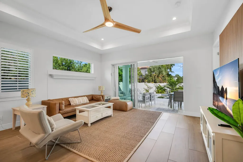 789 109th Avenue N Naples FL 34108