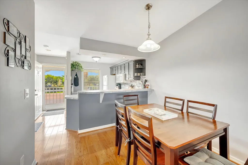 1315 Mainsail Drive Naples FL 34114