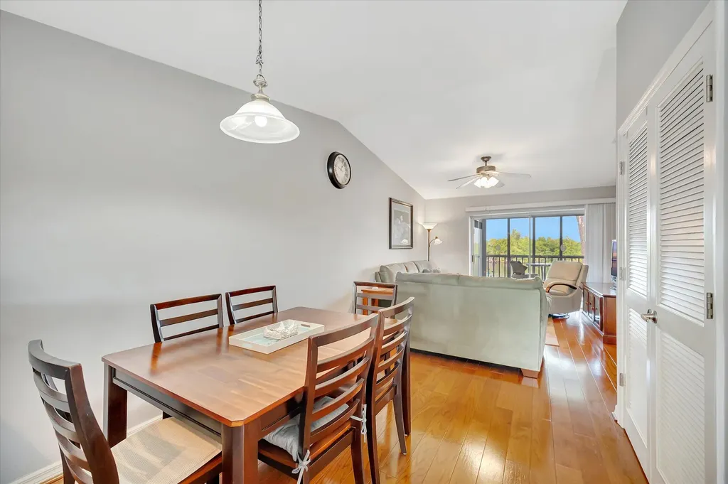 1315 Mainsail Drive Naples FL 34114