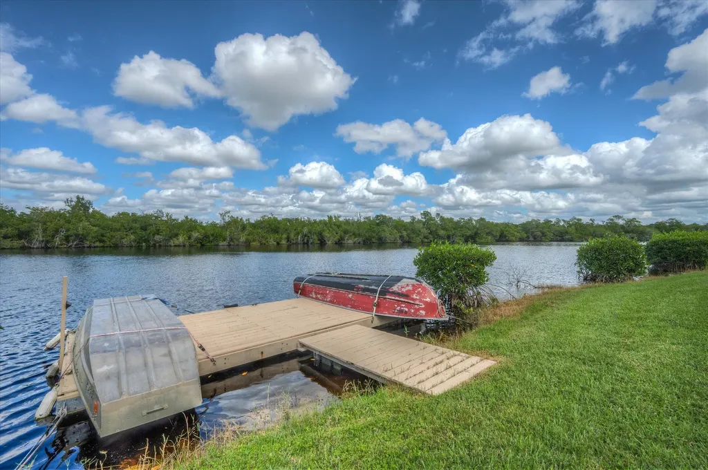 1315 Mainsail Drive Naples FL 34114