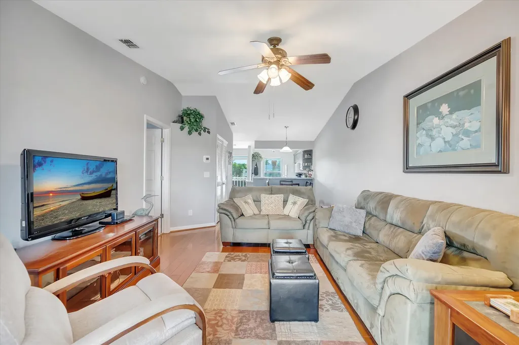 1315 Mainsail Drive Naples FL 34114