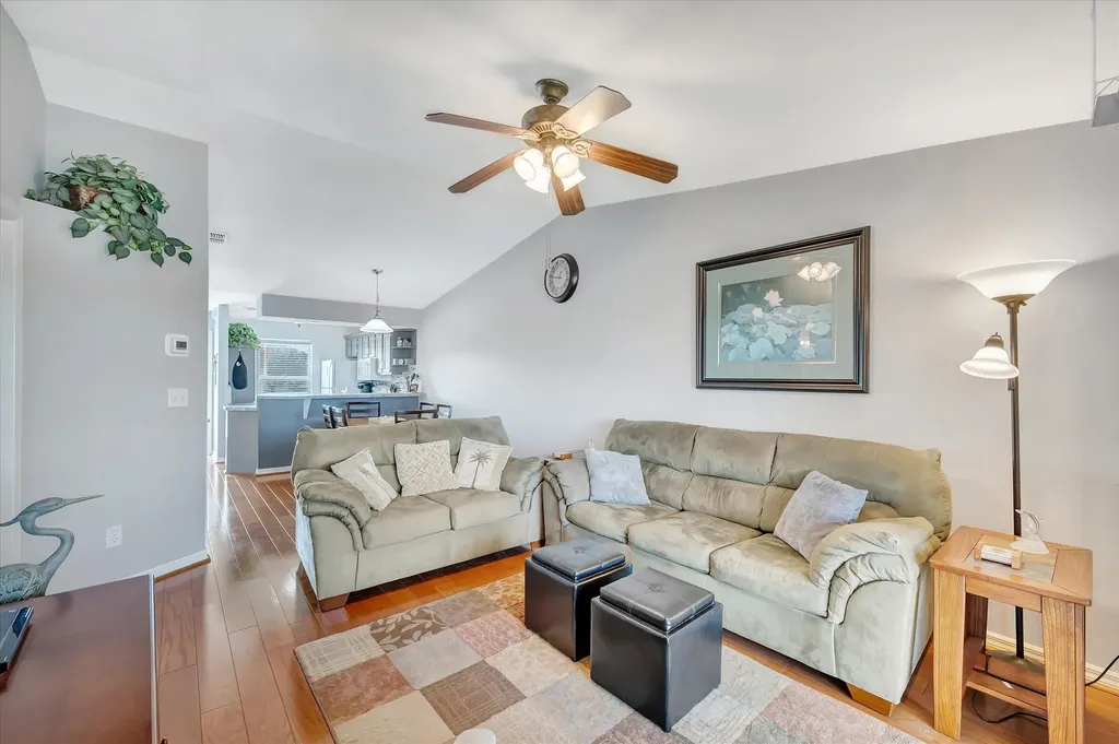 1315 Mainsail Drive Naples FL 34114