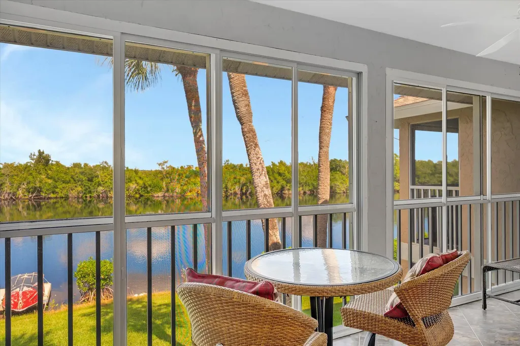 1315 Mainsail Drive Naples FL 34114