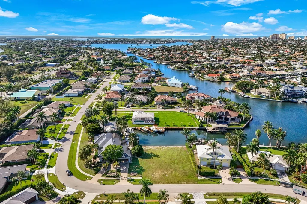 128 S Bahama Avenue Marco Island FL 34145