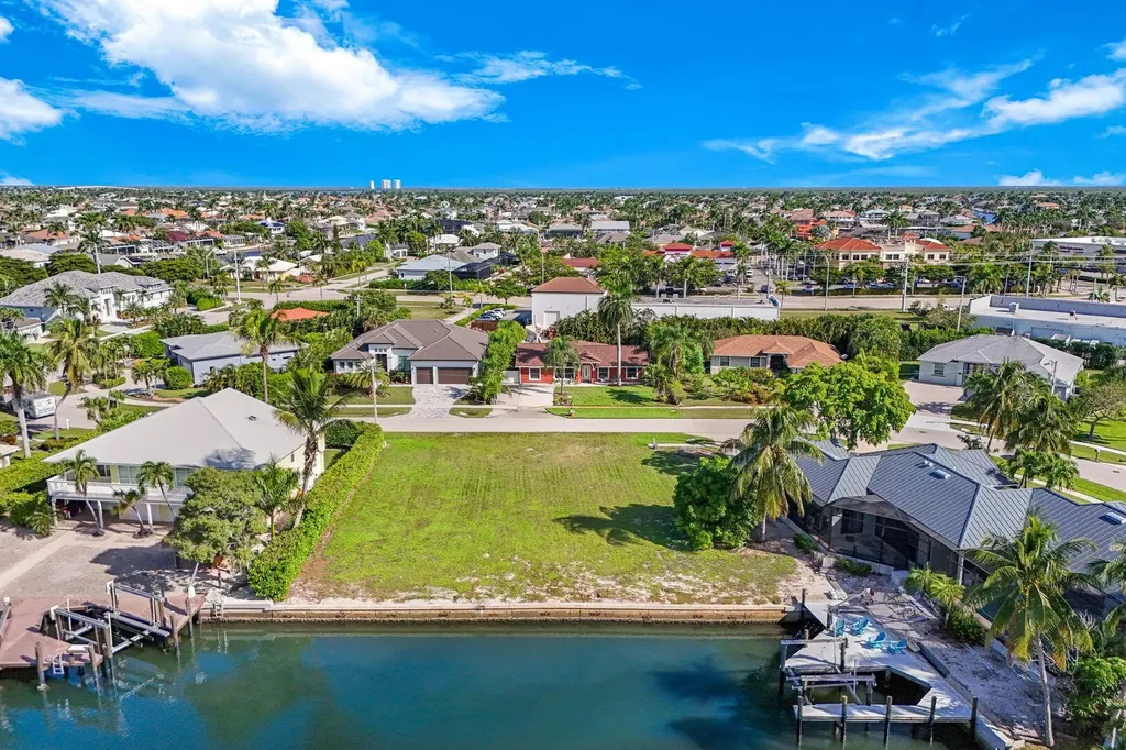 128 S Bahama Avenue Marco Island FL 34145