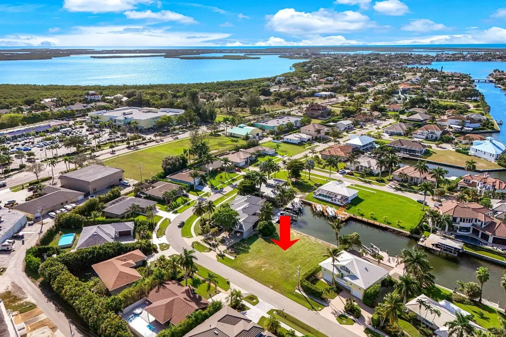 128 S Bahama Avenue Marco Island FL 34145