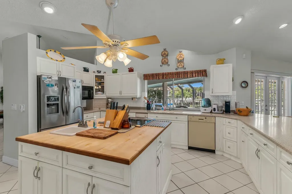 828 Giralda Court Marco Island FL 34145