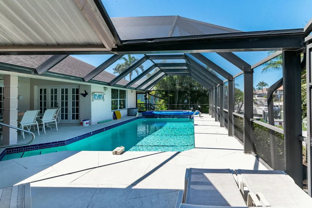 828 Giralda Court Marco Island FL 34145