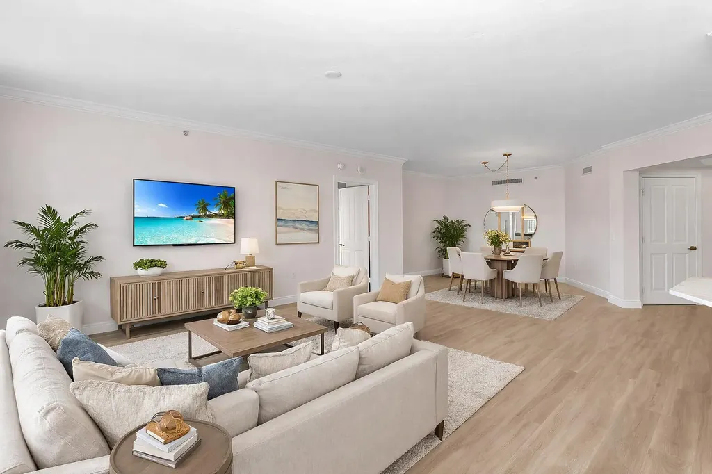 1060 Borghese Lane Naples FL 34114