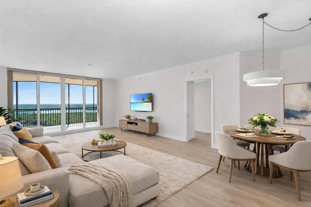 1060 Borghese Lane Naples FL 34114