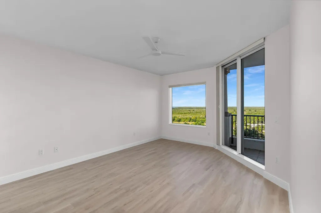 1060 Borghese Lane Naples FL 34114