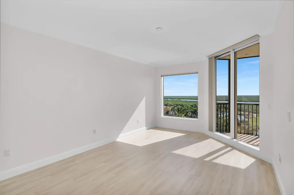 1060 Borghese Lane Naples FL 34114