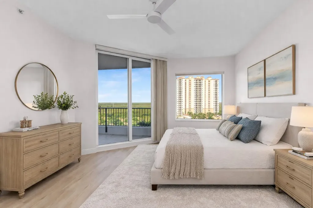 1060 Borghese Lane Naples FL 34114