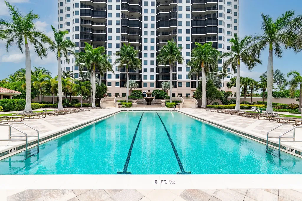 1060 Borghese Lane Naples FL 34114