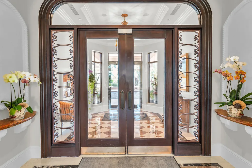 1060 Borghese Lane Naples FL 34114