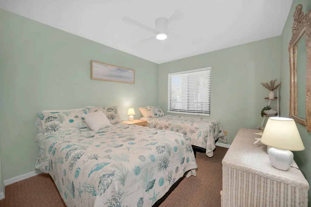 228 Fox Glen Drive Naples FL 34104