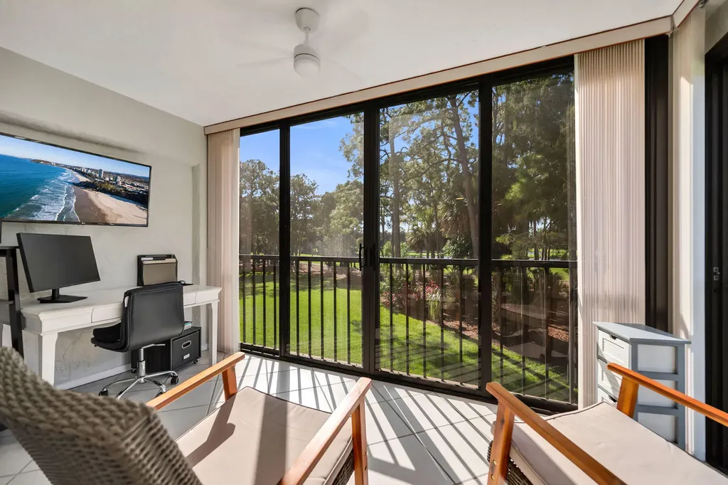 228 Fox Glen Drive Naples FL 34104